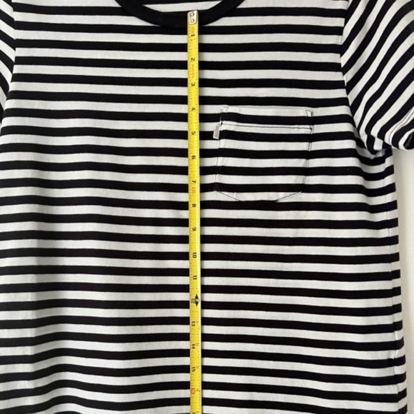 COPY - Levi's Small Navy/White Stripe T-shirt - Picture 3 of 10